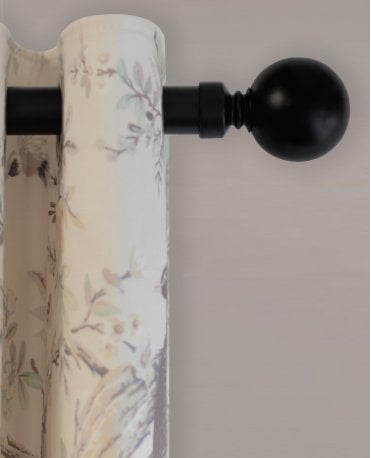 28mm Ball End Metal Eyelet Pole