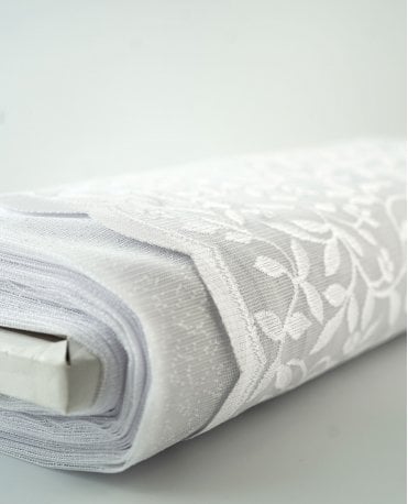 Fontwell Trailing Leaf White Net Complete Roll