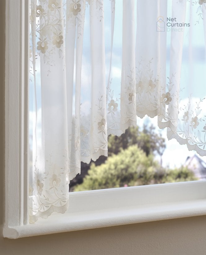 Finesse Eva Cream Voile Jardiniere M2M