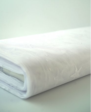 Infinity White Net Complete Roll