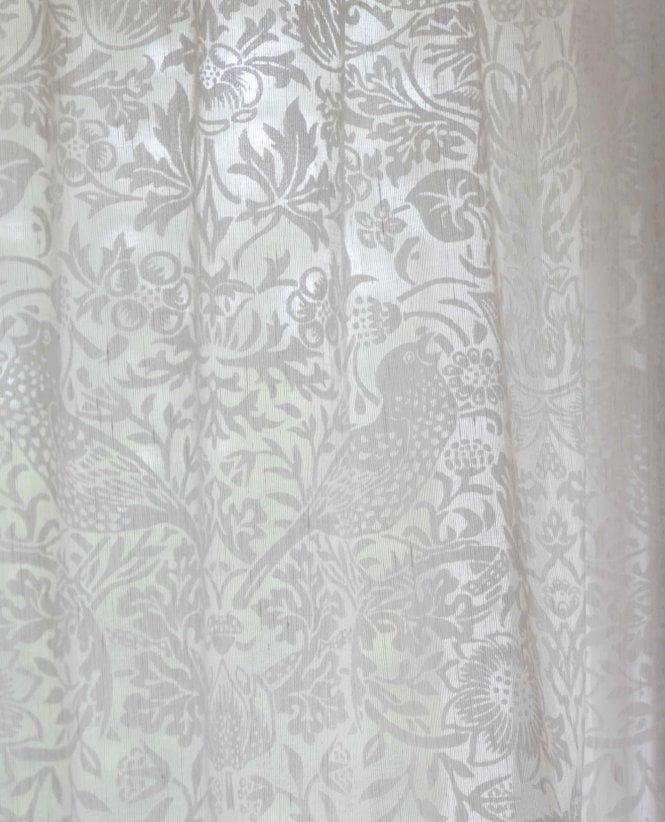  Strawberry Thief Sheer Curtain M2M